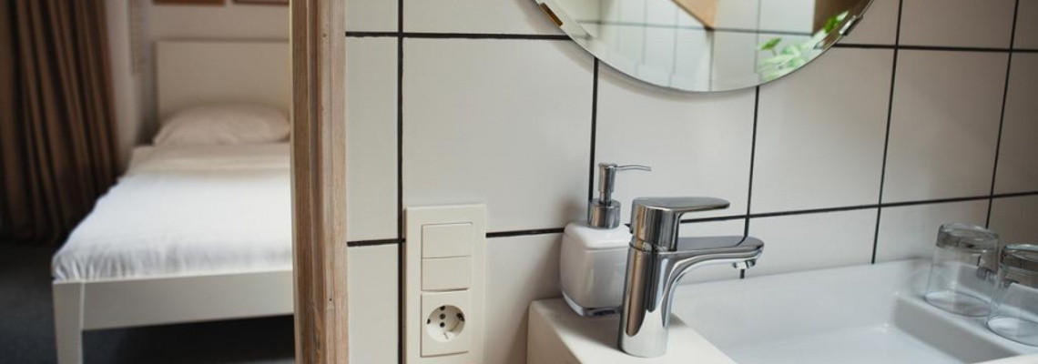 KASOS KAMBARYS – dvivietis numeris su dušu palėpėje